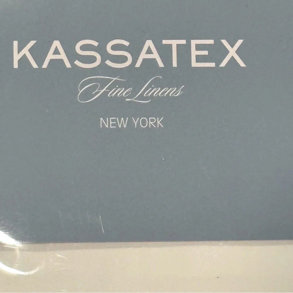 Kassatex King Sheet and Pillow Set- White and Pink Bow Brand New